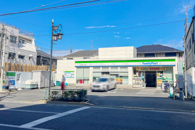 ���ӊ� �t�@�~���[�}�[�g�@�������c���O���ړX�@�k��2���i��130m�j