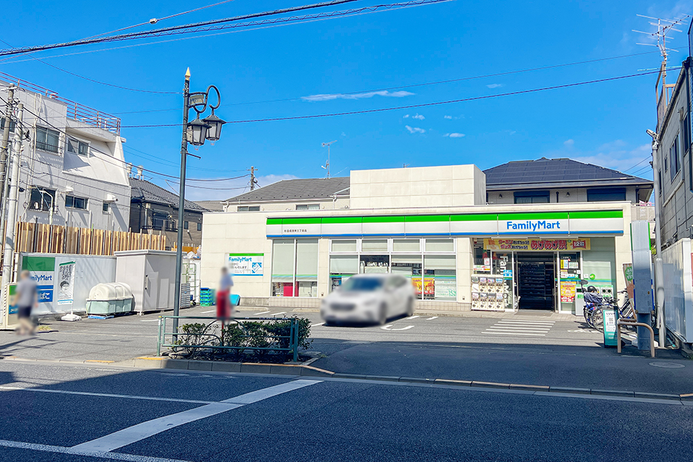 ���ӊ� �t�@�~���[�}�[�g�@�������c���O���ړX�@�k��2���i��130m�j