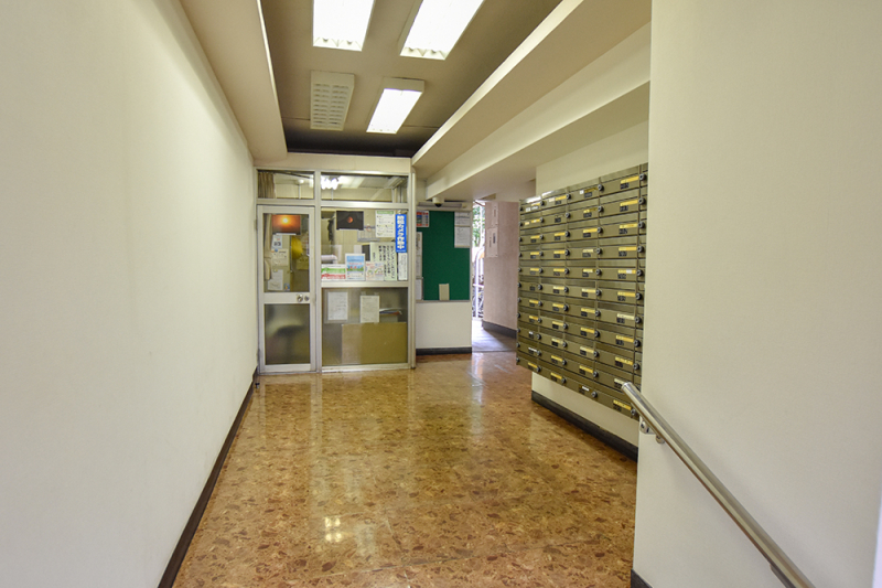 �G���g�����X -