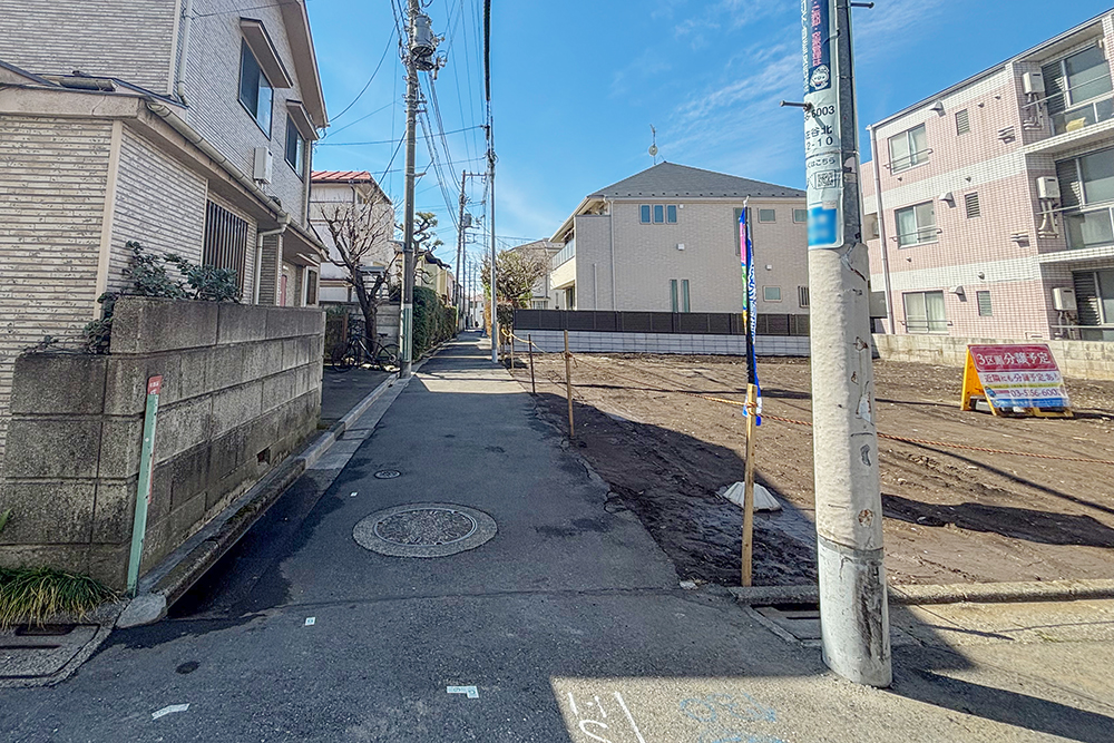 �O�ʓ��H�܂ތ��n�ʐ^ -