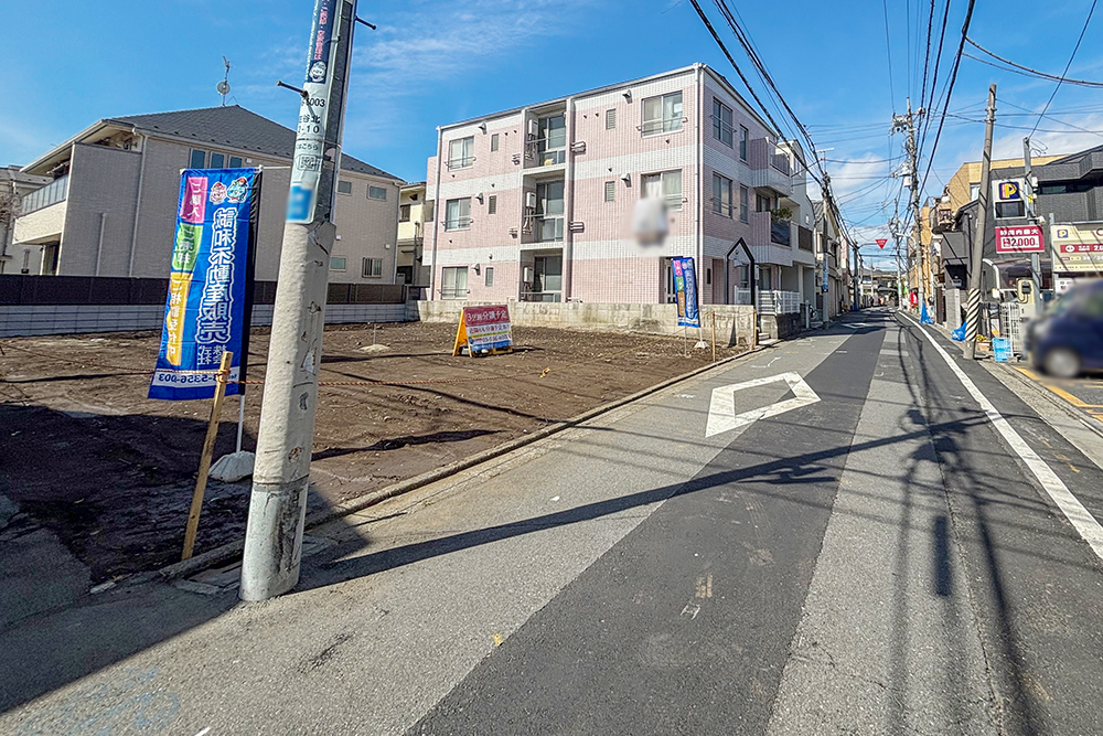 �O�ʓ��H�܂ތ��n�ʐ^ -