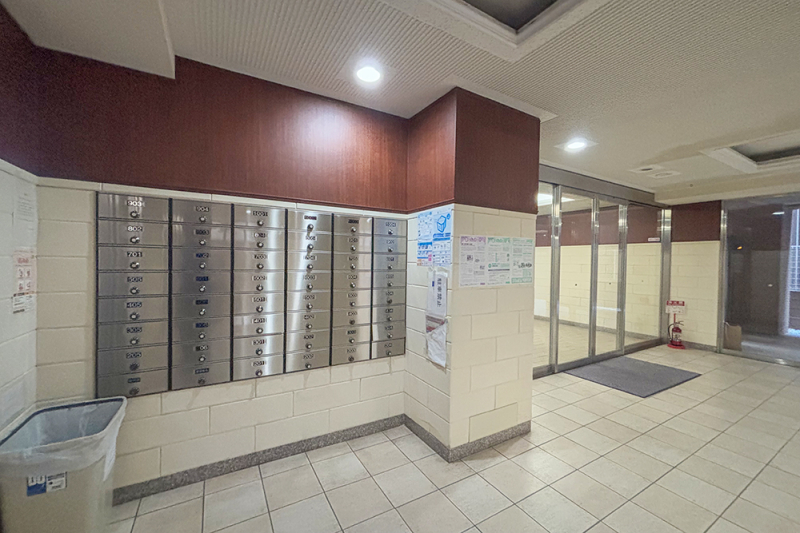 �G���g�����X -