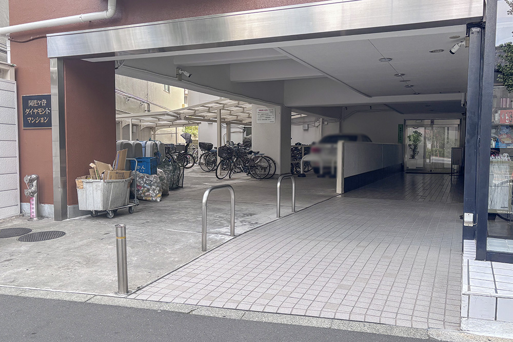 �G���g�����X -
